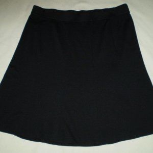 SIZE: 18~LANE BRYANT~SOFT & FLOWY BLACK SKIRT~KNEE LENGTH~NEW/NO TAGS